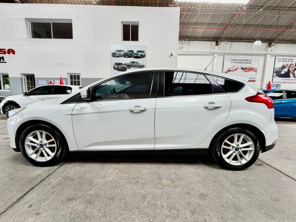 Ford FOCUS SE MT — foto 8